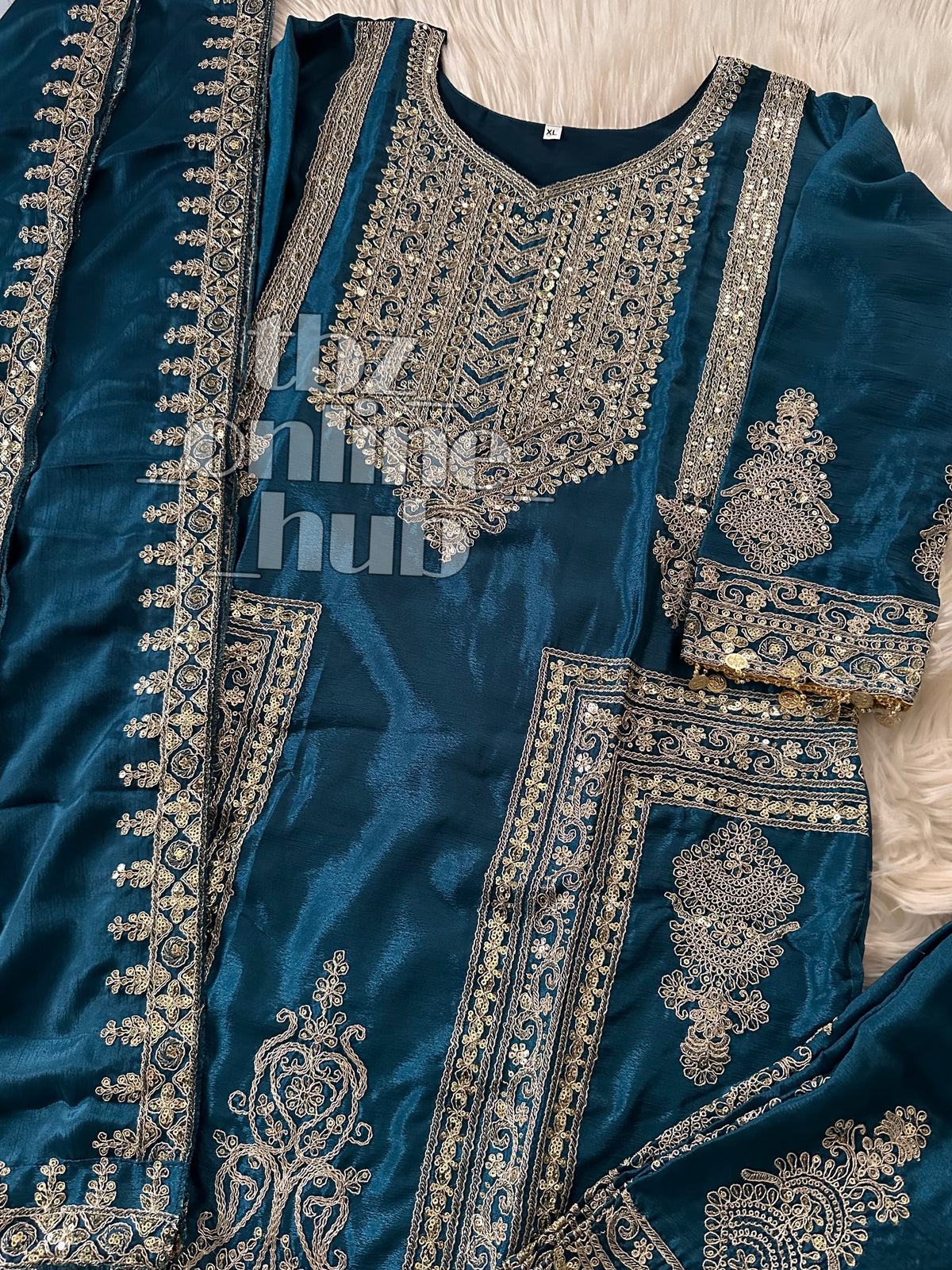 “Elegant Eid Ensemble: Heavy Chinnon Long Top & Palazzo with Dupatta”