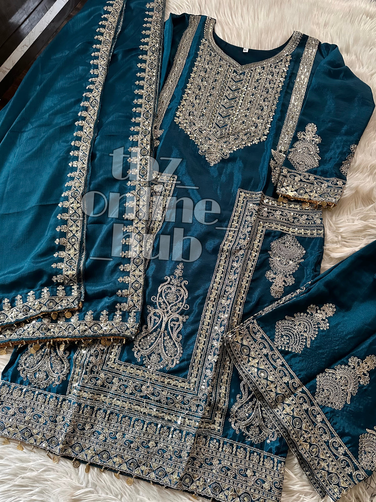 “Elegant Eid Ensemble: Heavy Chinnon Long Top & Palazzo with Dupatta”