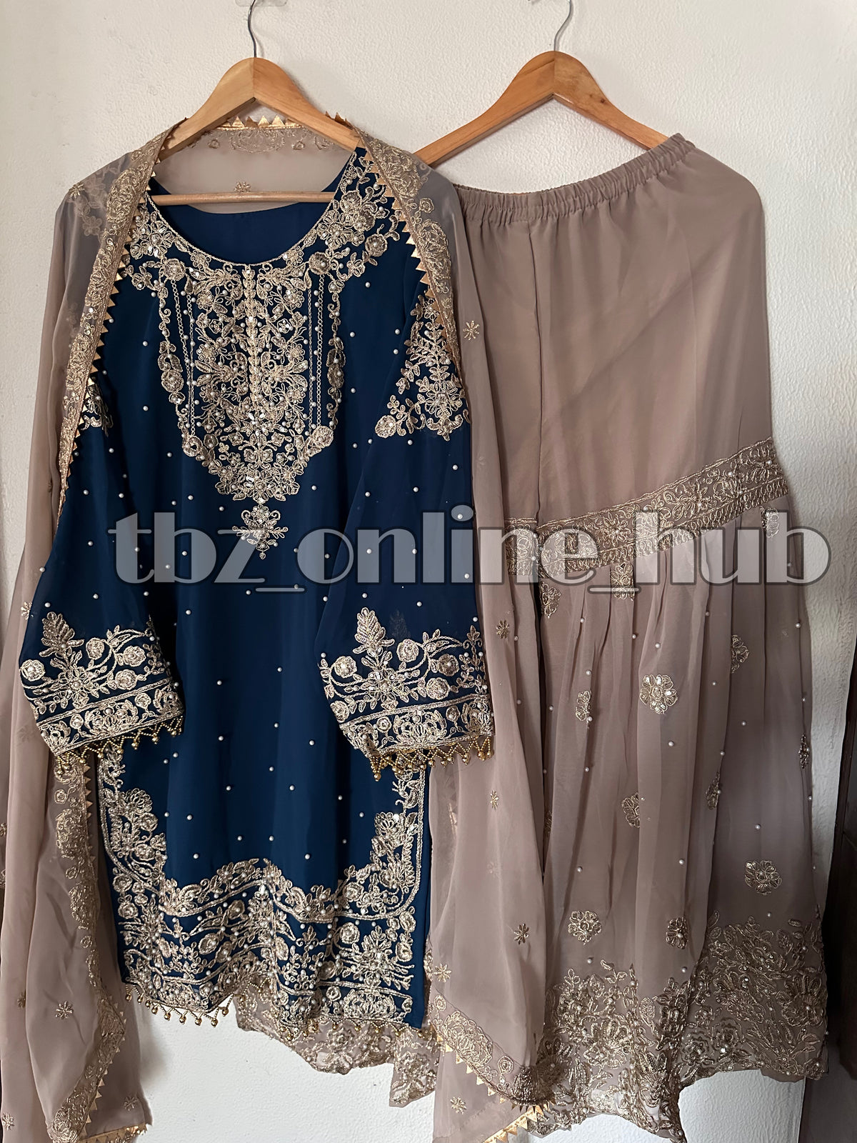 Glam Up Your Eid: Discover the Hottest Garara Sets of the Season!